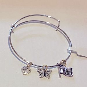“Love America” Silver Expandable Bracelet